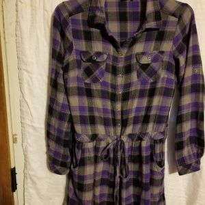 Large 19" pit to pit 25" long